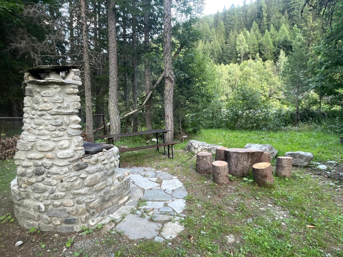 Wildhomes Wild Wolf Lodge Κουρμαγιέρ Εξωτερικό φωτογραφία