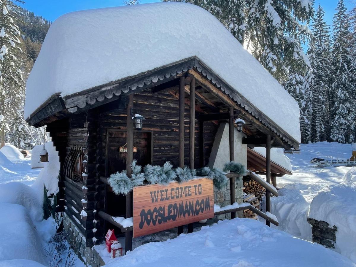Wildhomes Wild Wolf Lodge Κουρμαγιέρ Εξωτερικό φωτογραφία