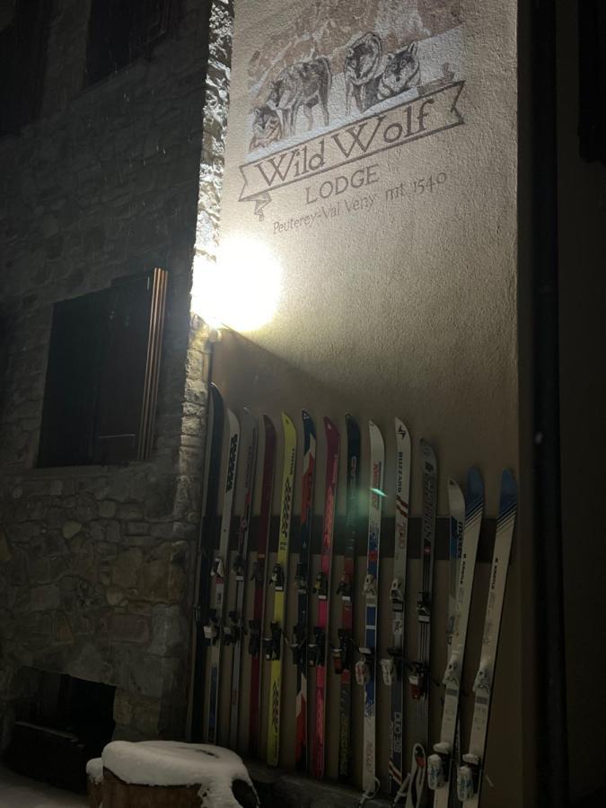 Wildhomes Wild Wolf Lodge Κουρμαγιέρ Εξωτερικό φωτογραφία