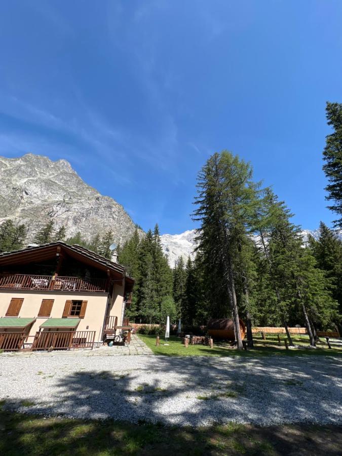 Wildhomes Wild Wolf Lodge Κουρμαγιέρ Εξωτερικό φωτογραφία
